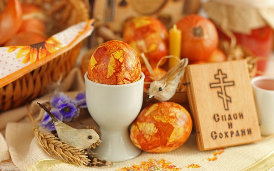 Крашеные яйца на Пасху «Янтарные»